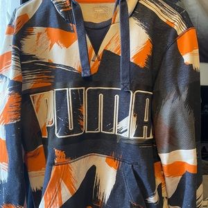 Men’s puma hoodie size small